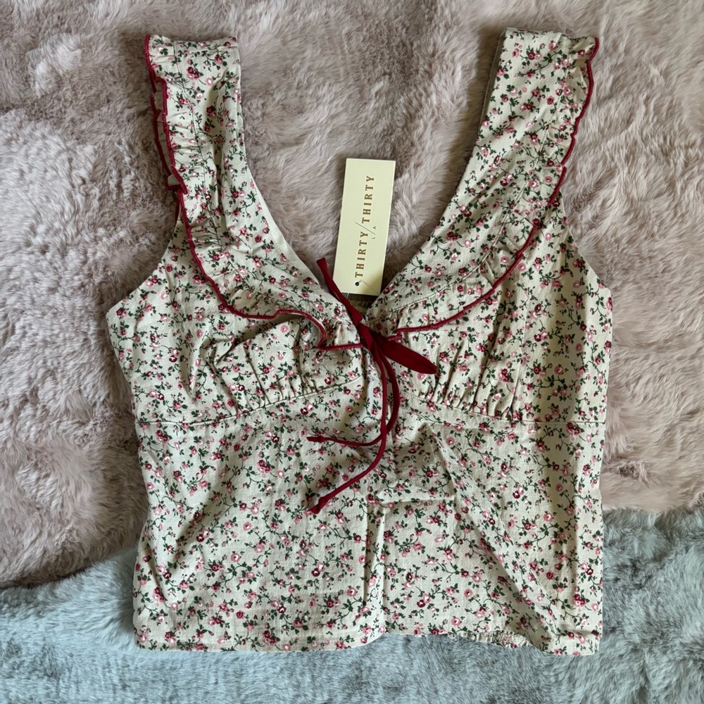 Thirty thirty floral collar sleeveless top